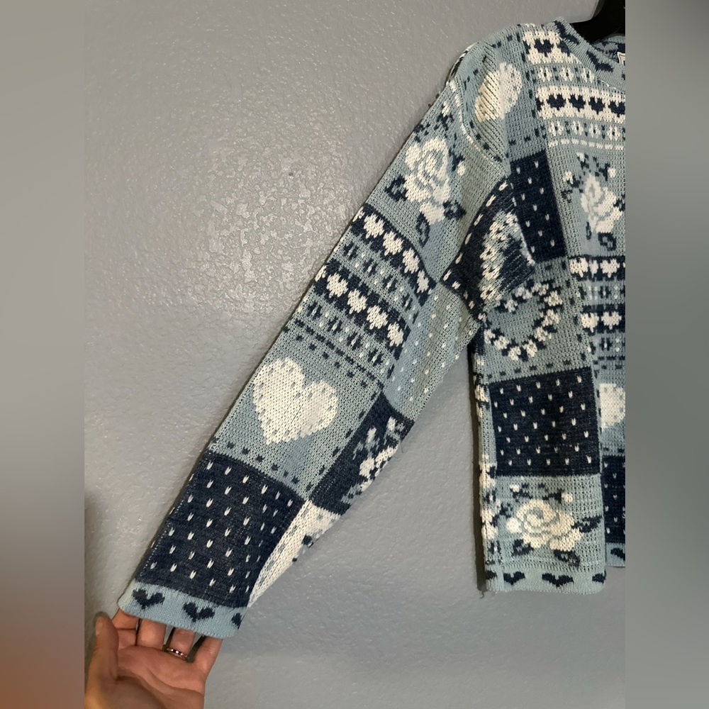 VINTAGE BASIC EDITIONS PATCHWORK SWEATER HEARTS/R… - image 4